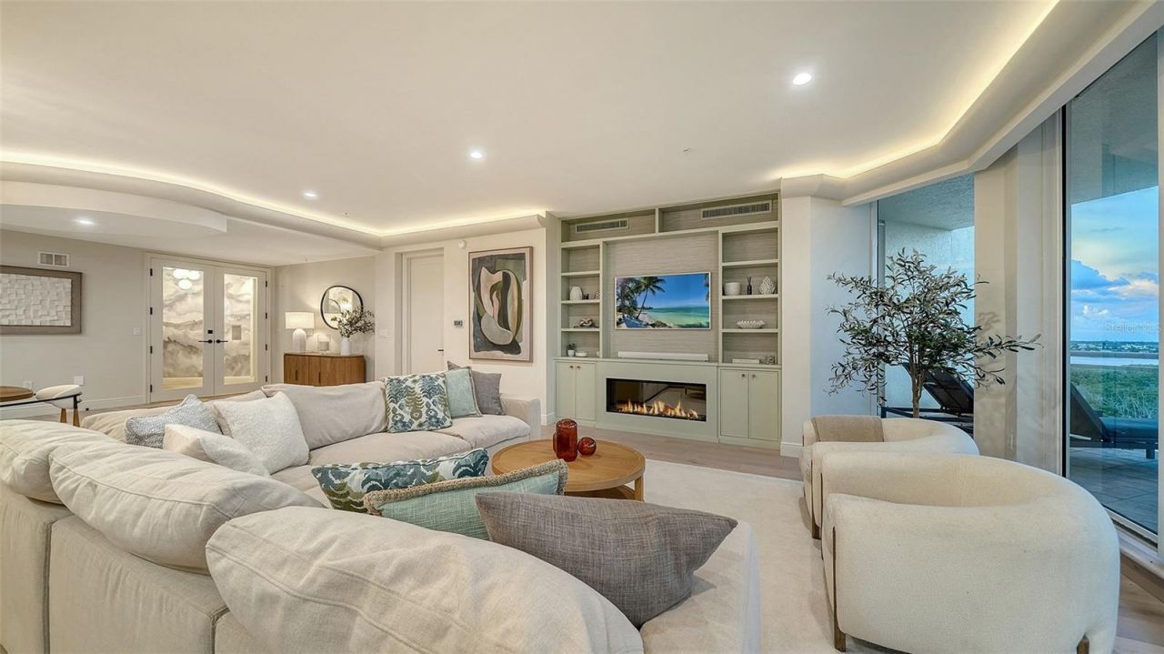 1300 Benjamin Franklin Drive, Unit 809, Sarasota, FL 34236 Photo