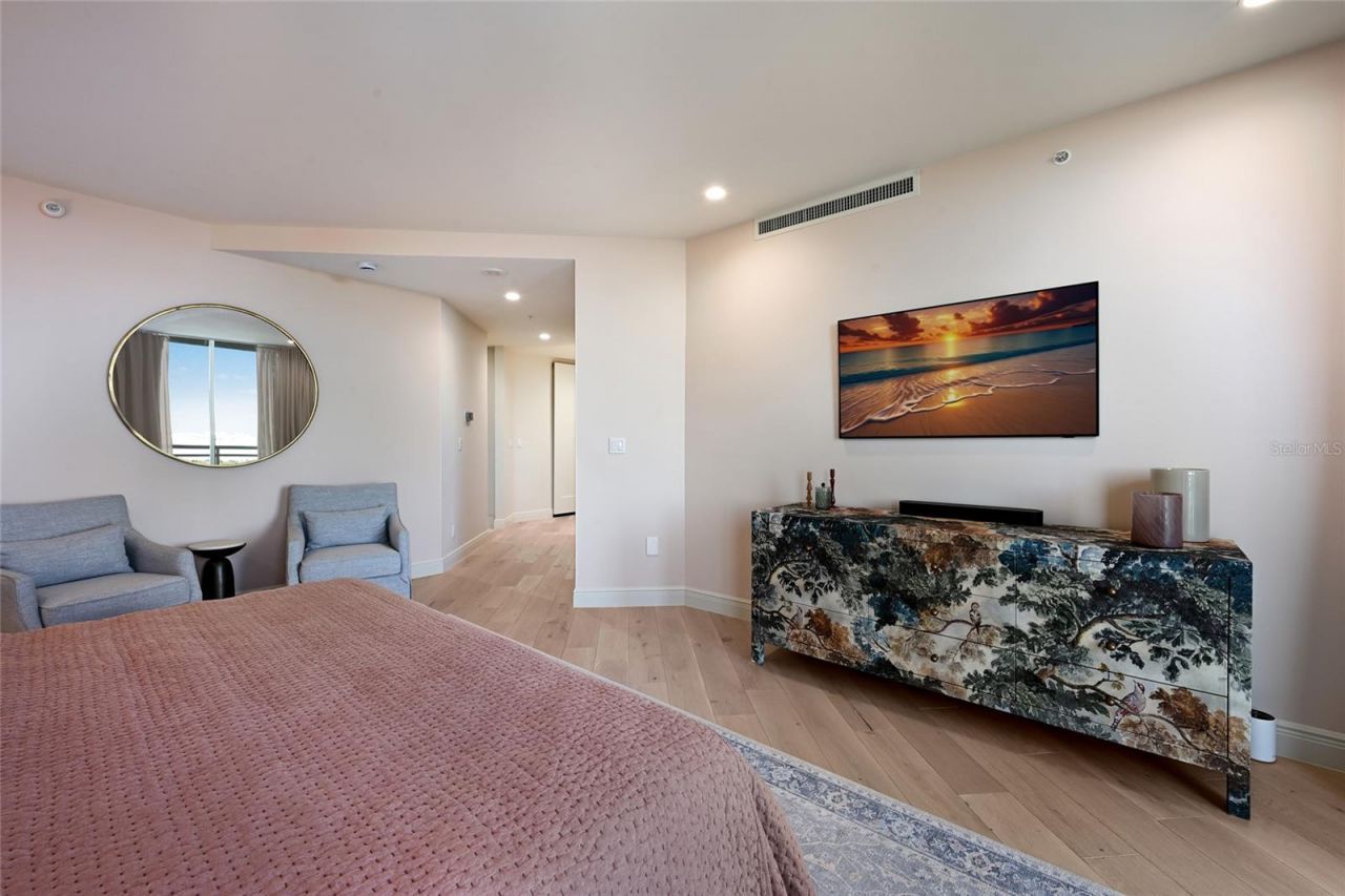 1300 Benjamin Franklin Drive, Unit 809, Sarasota, FL 34236 Photo