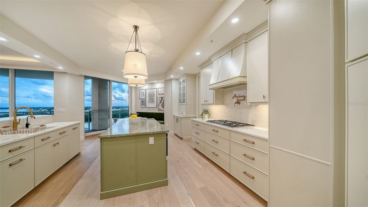 1300 Benjamin Franklin Drive, Unit 809, Sarasota, FL 34236 Photo