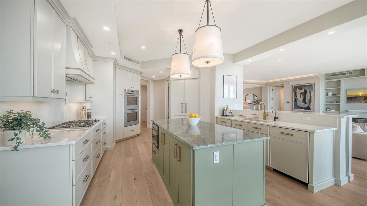 1300 Benjamin Franklin Drive, Unit 809, Sarasota, FL 34236 Photo