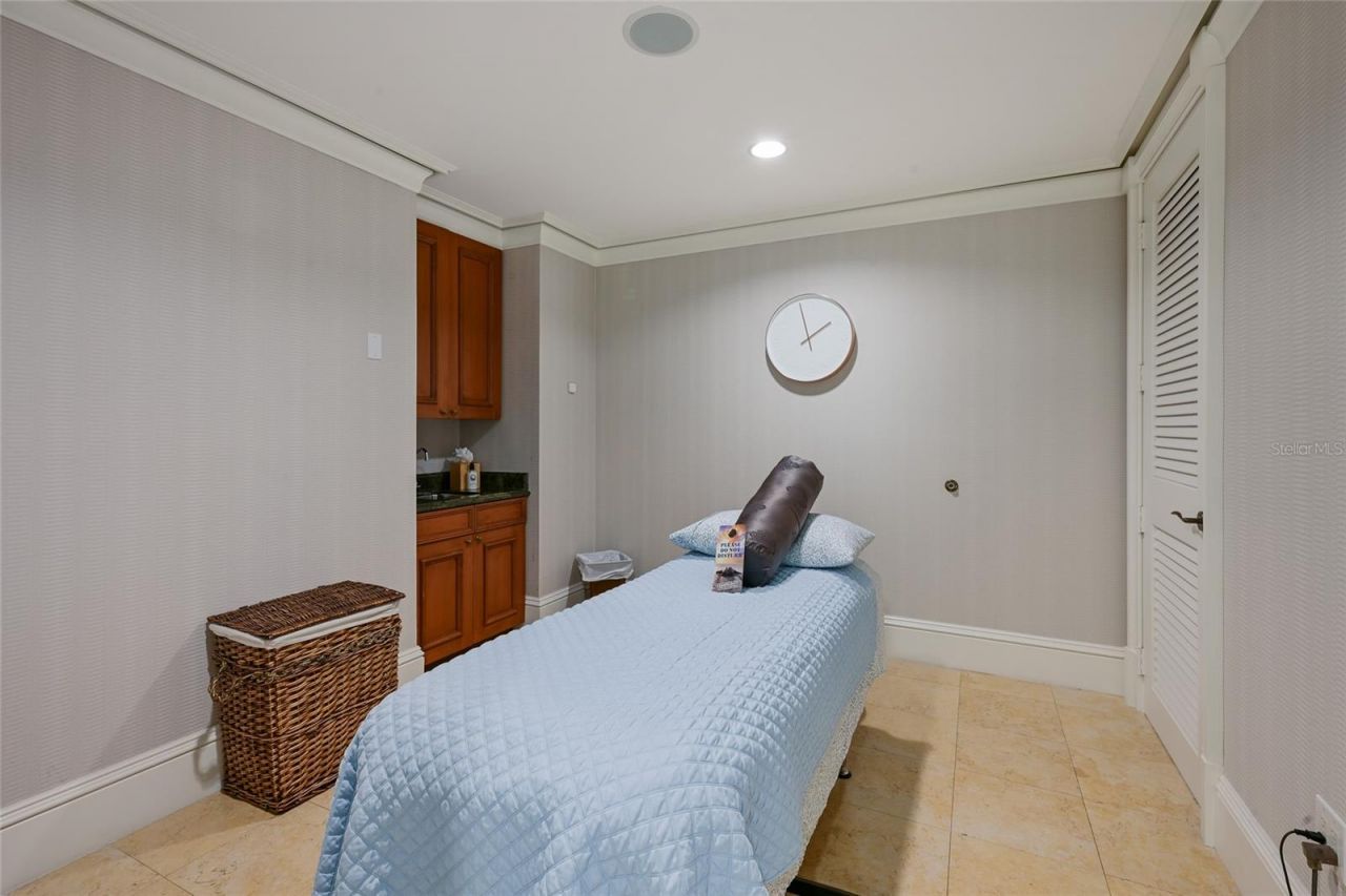 1300 Benjamin Franklin Drive, Unit 809, Sarasota, FL 34236 Photo