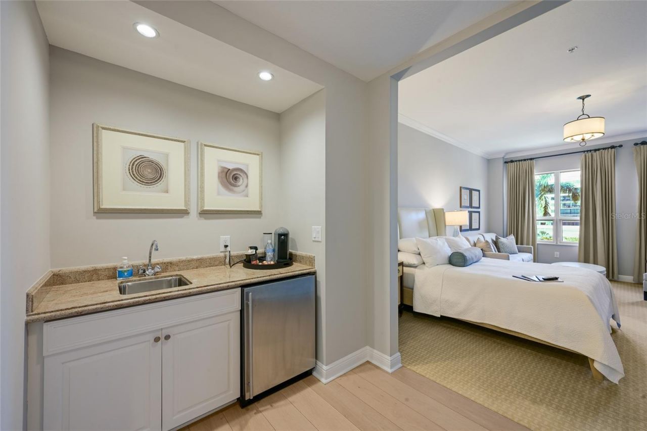 1300 Benjamin Franklin Drive, Unit 809, Sarasota, FL 34236 Photo