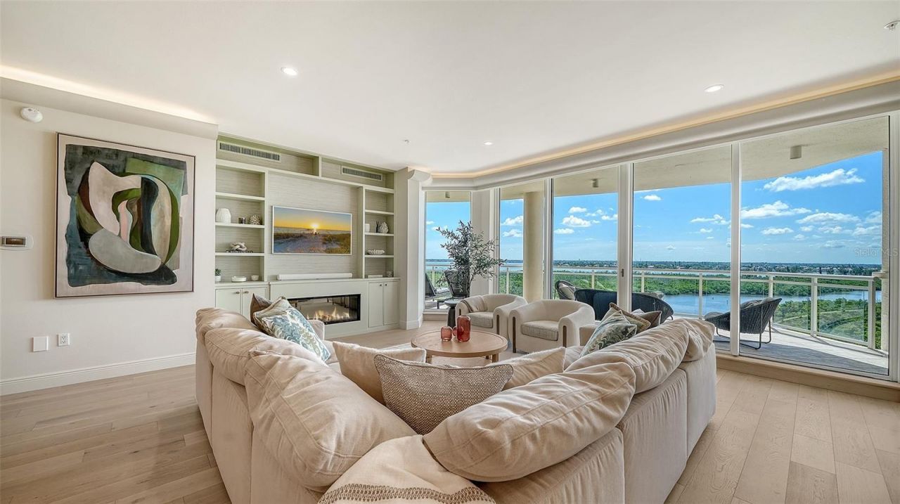 1300 Benjamin Franklin Drive, Unit 809, Sarasota, FL 34236 Photo