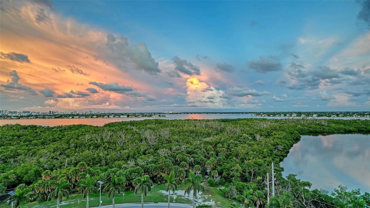 1300 Benjamin Franklin Drive, Unit 809, Sarasota, FL 34236 Photo
