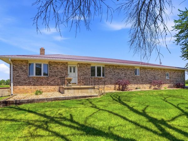 936 E County Rd 1450, Hamilton, IL 62341