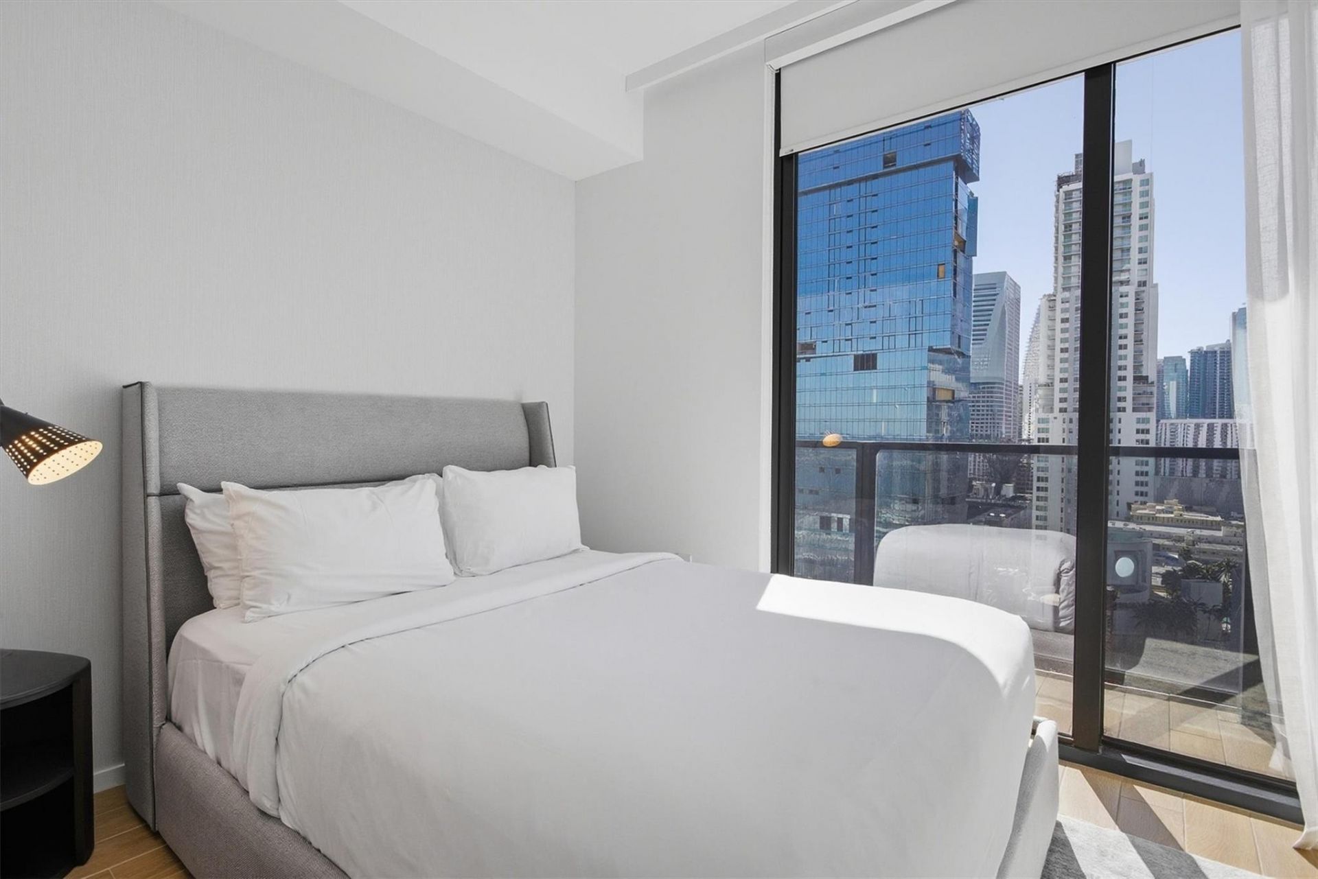 398 NE 5th St, Unit 2017, Miami, FL 33132 Photo