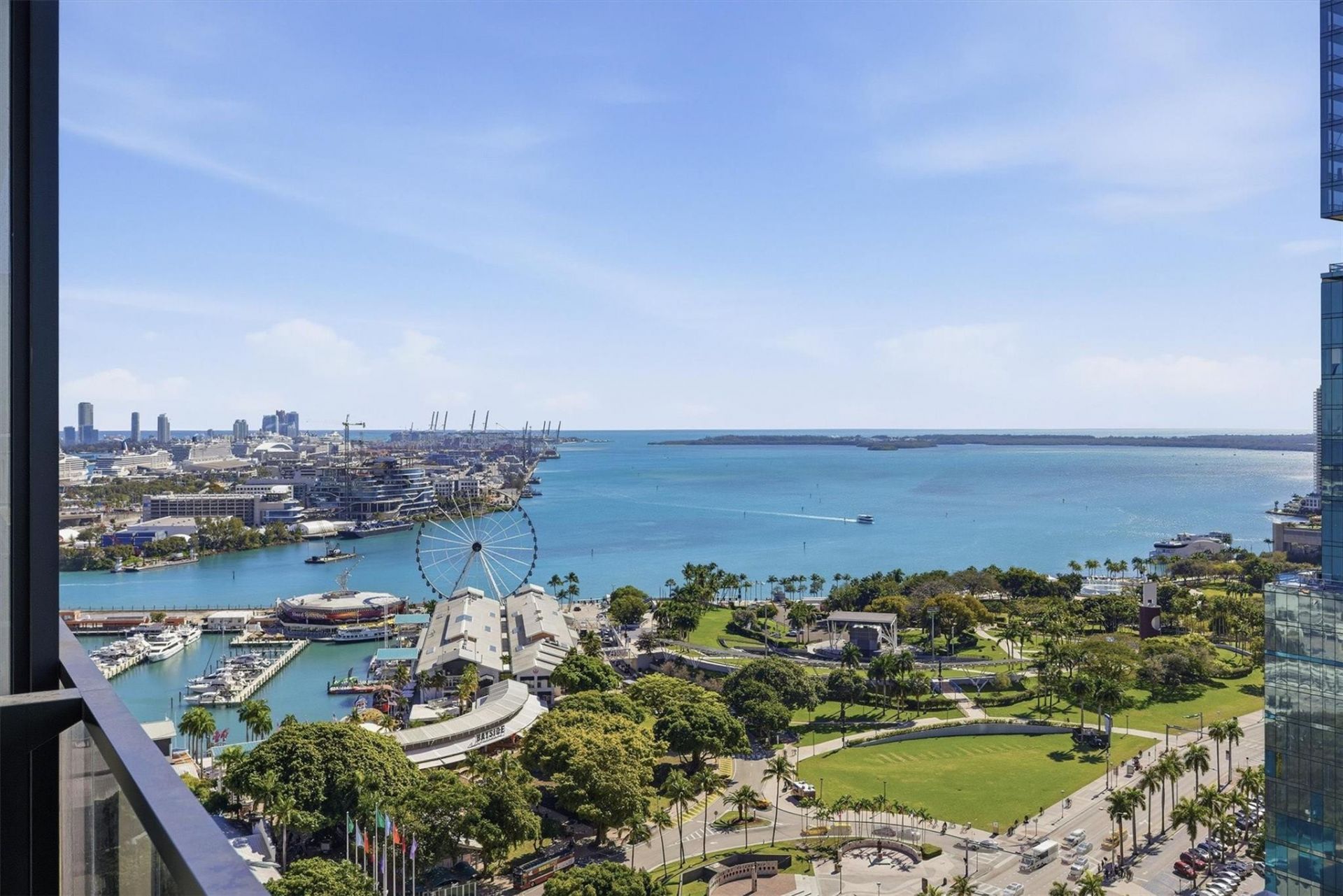 398 NE 5th St, Unit 2017, Miami, FL 33132 Photo