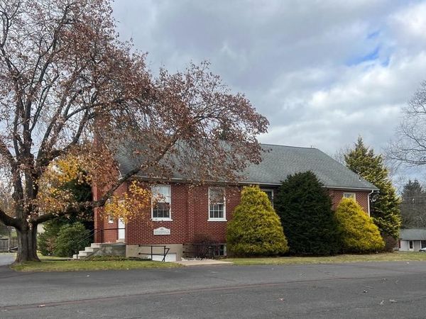 20 PERKIOMEN AVENUE, SPRING MOUNT, PA 19478