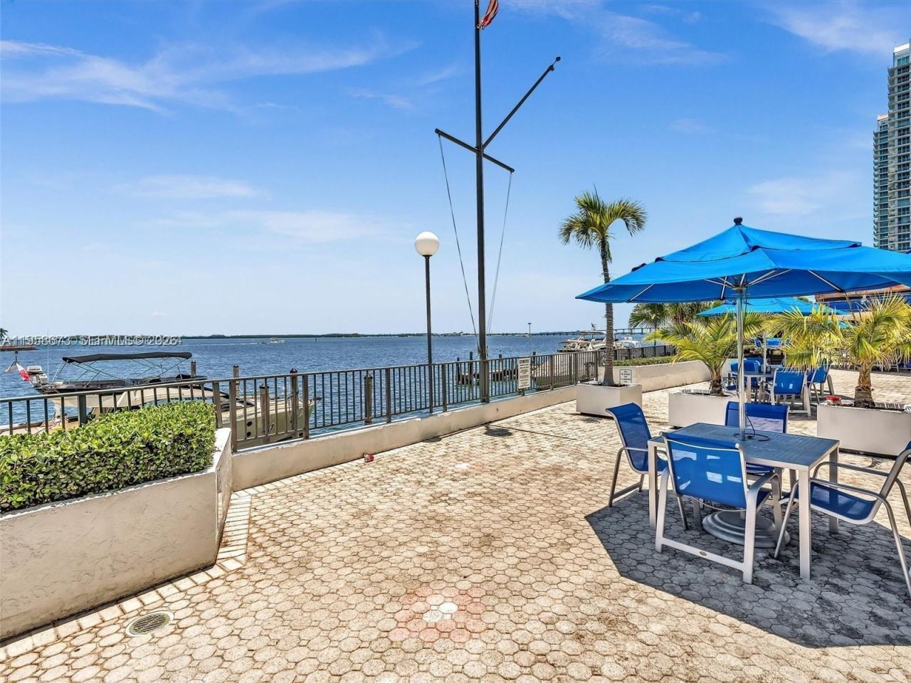 999 Brickell Bay Dr, Unit 2002, Miami, FL 33131 Photo