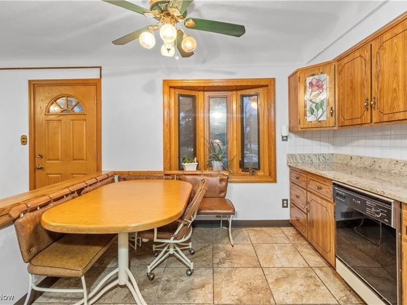 11770 Barrington Boulevard, Cleveland, OH 44130 Photo 12