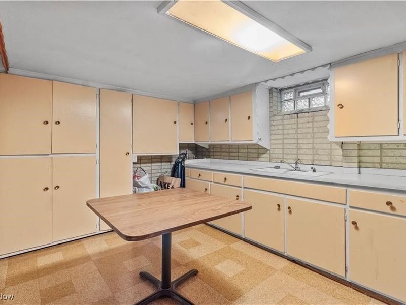 11770 Barrington Boulevard, Cleveland, OH 44130 Photo 23