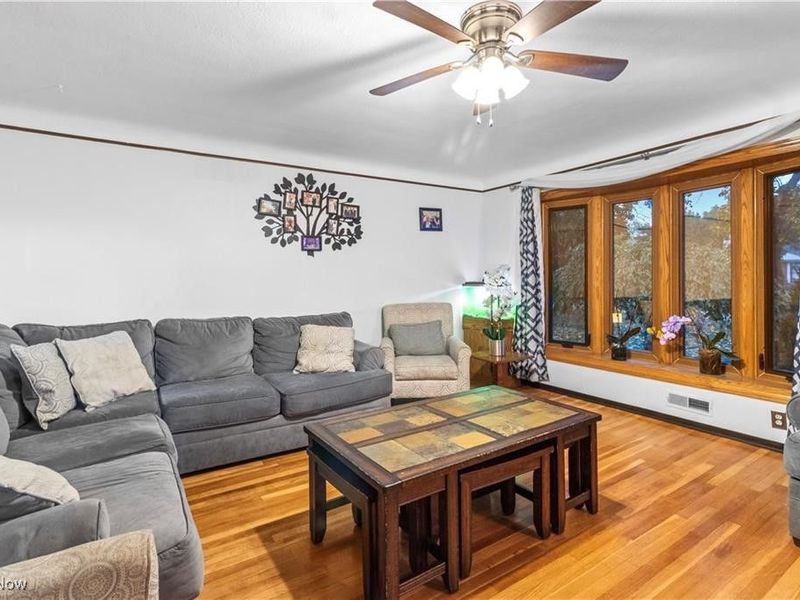 11770 Barrington Boulevard, Cleveland, OH 44130 Photo 8