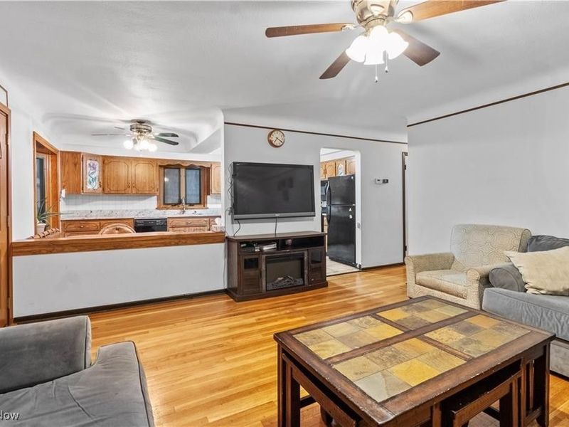 11770 Barrington Boulevard, Cleveland, OH 44130 Photo 9