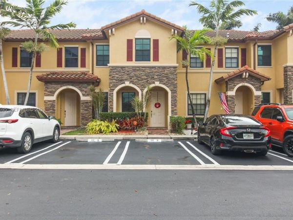 707 SE 32nd Ter , Homestead, FL 33033