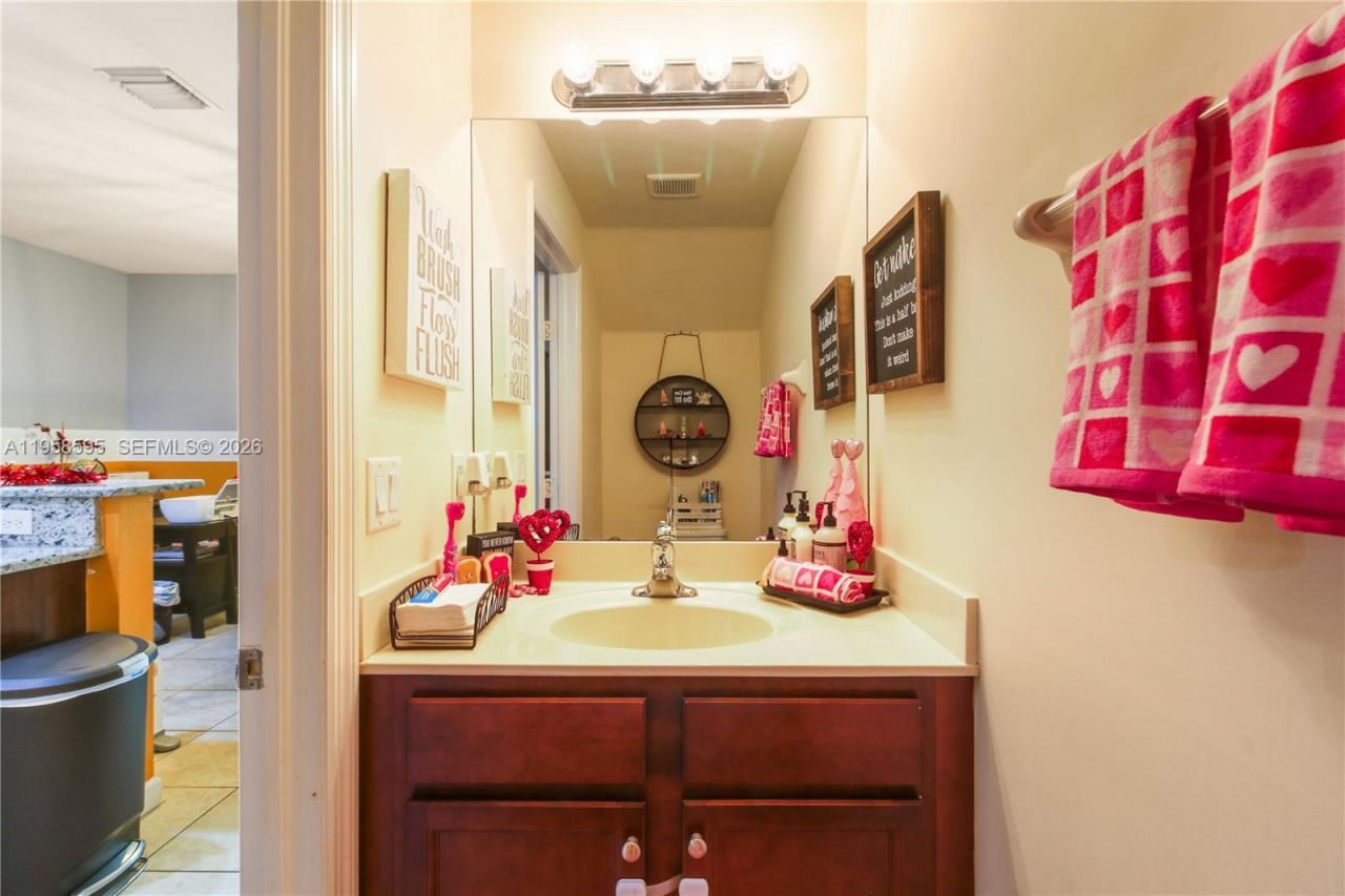 707 SE 32nd Ter , Homestead, FL 33033 Photo