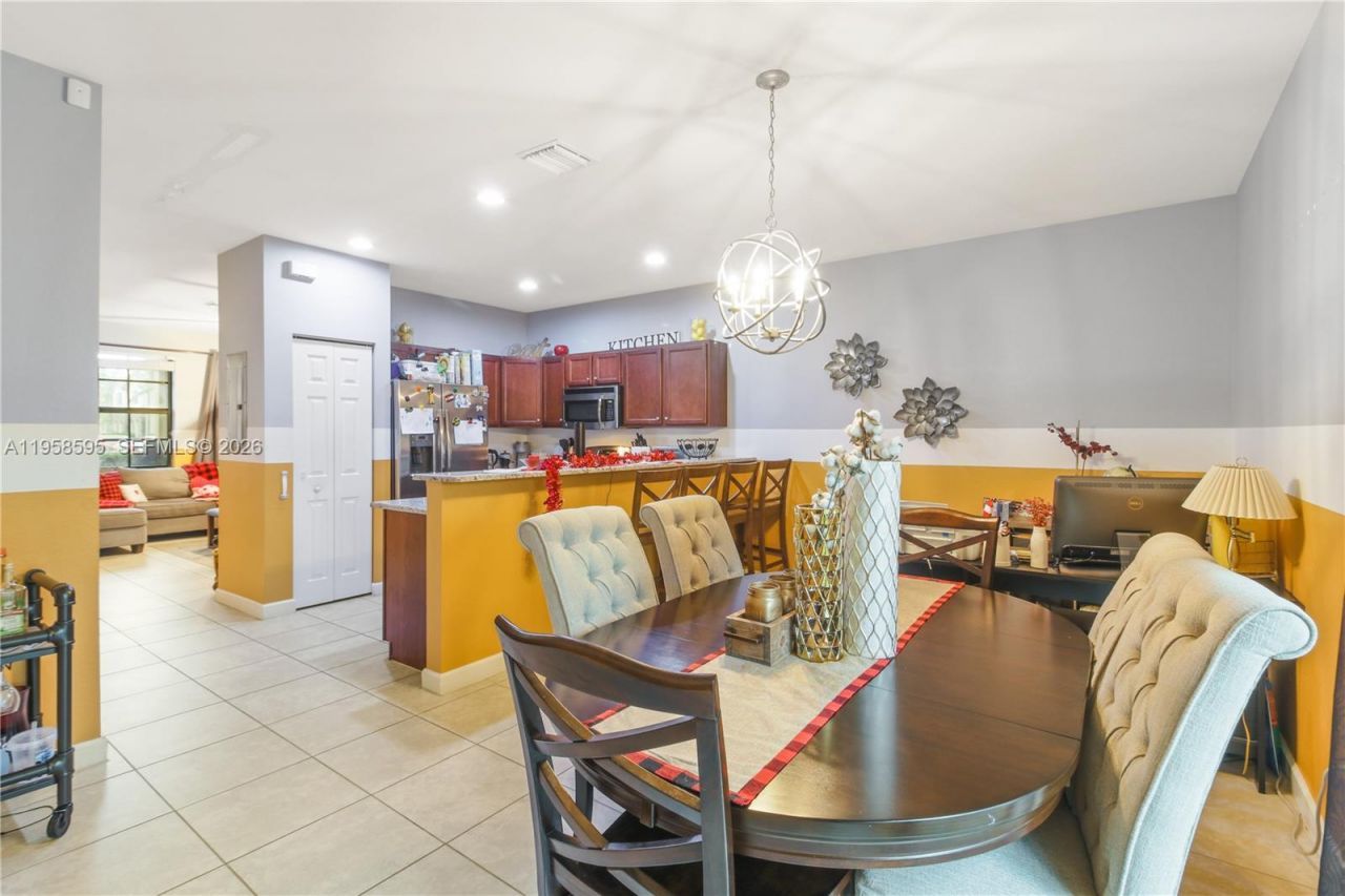 707 SE 32nd Ter, Homestead, FL 33033 Photo