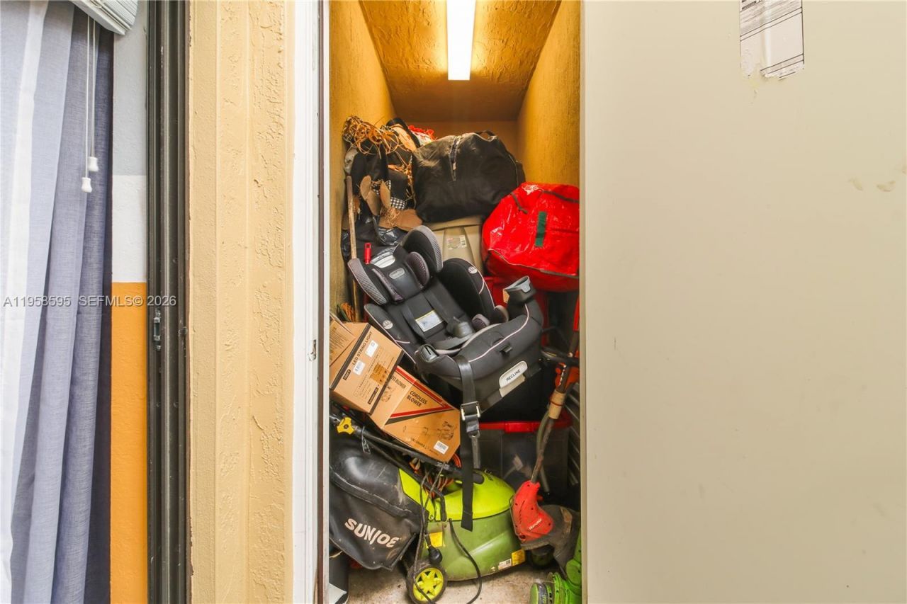 707 SE 32nd Ter , Homestead, FL 33033 Photo