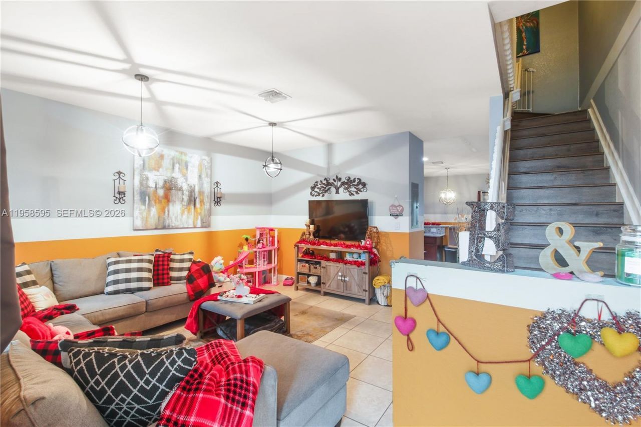 707 SE 32nd Ter , Homestead, FL 33033 Photo