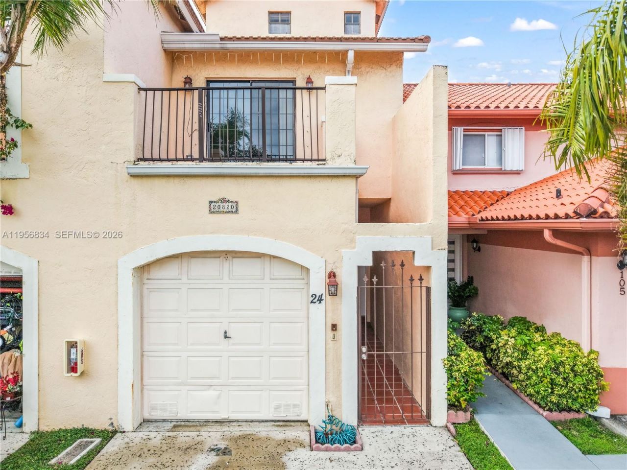 20820 San Simeon Way, Unit 24-G, Miami, FL 33179 Photo