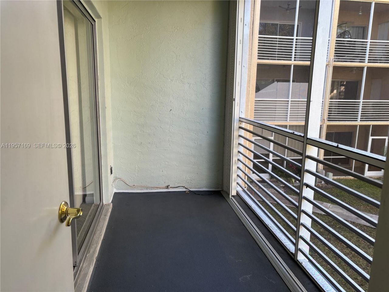 151 Berkley Rd, Unit 208, Hollywood, FL 33024 Photo