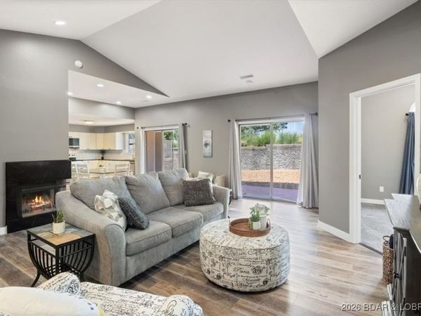 576 Racquet Club Drive, Unit 407, Lake Ozark, MO 65049