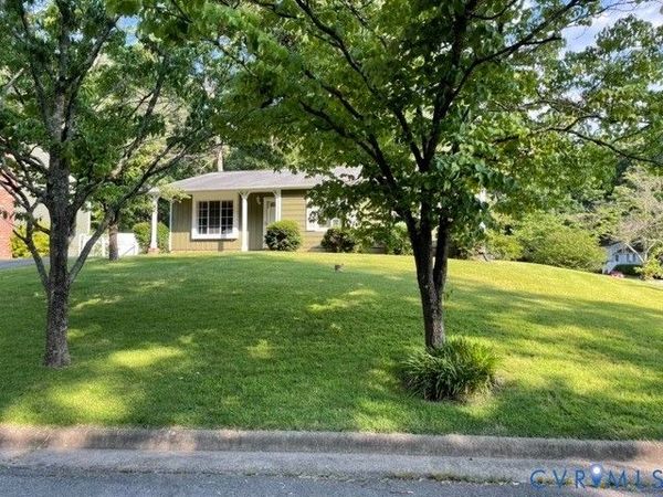 8819 Pepperidge Road, Chesterfield, VA 23236