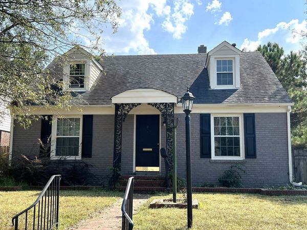 381 HOLMES CIR, Memphis, TN 38111