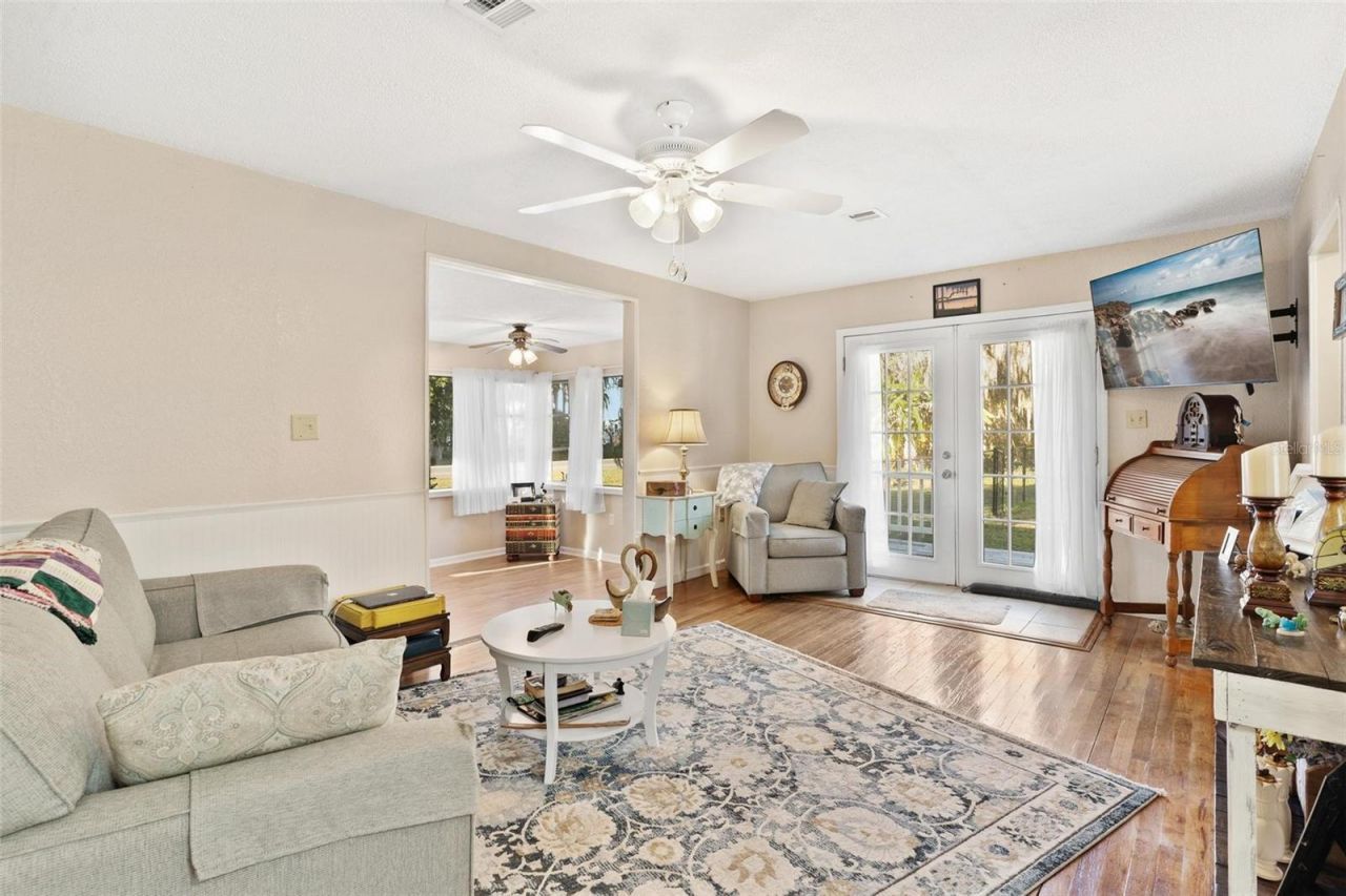 32828 Lake Eustis Drive, Tavares, FL 32778 Photo