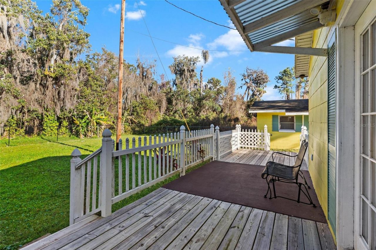 32828 Lake Eustis Drive, Tavares, FL 32778 Photo