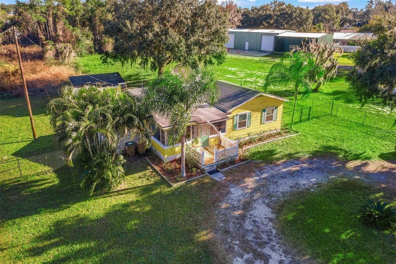 32828 Lake Eustis Drive, Tavares, FL 32778 Photo