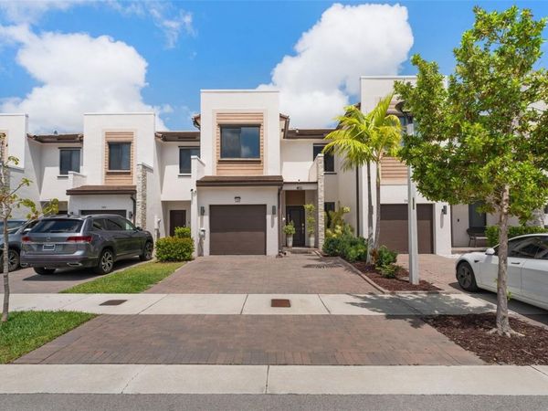 549 NE 206TH LANE, MIAMI, FL 33179