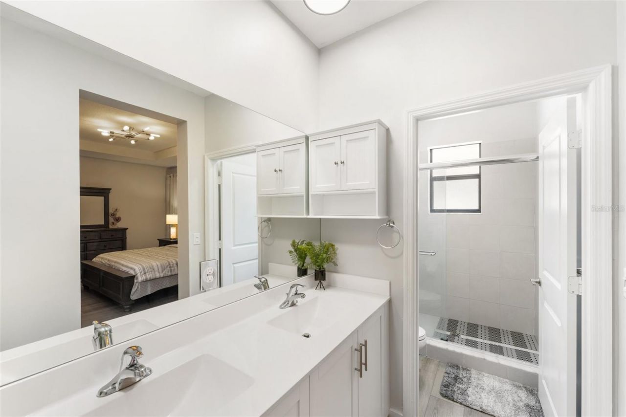 549 NE 206th Lane, Miami, FL 33179 Photo