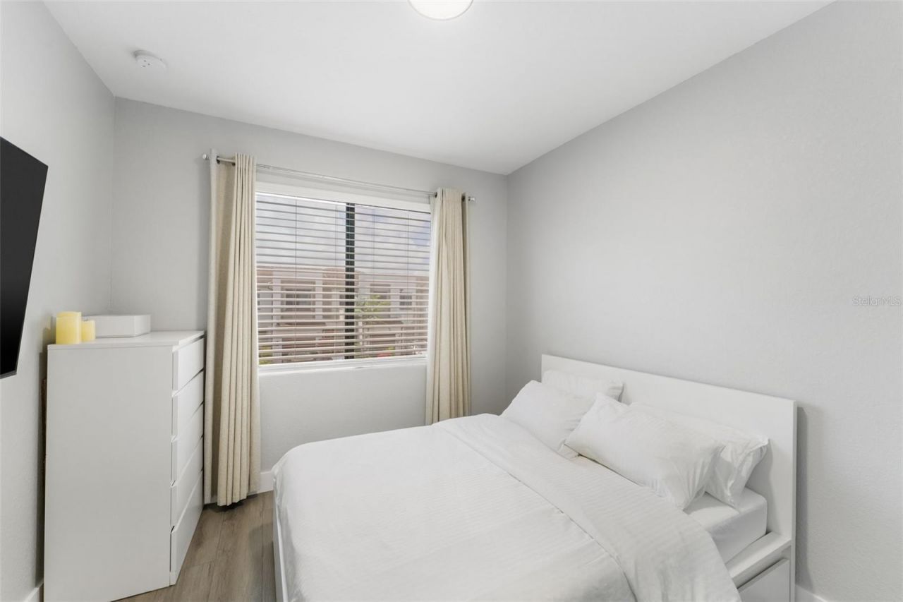 549 NE 206th Lane, Miami, FL 33179 Photo