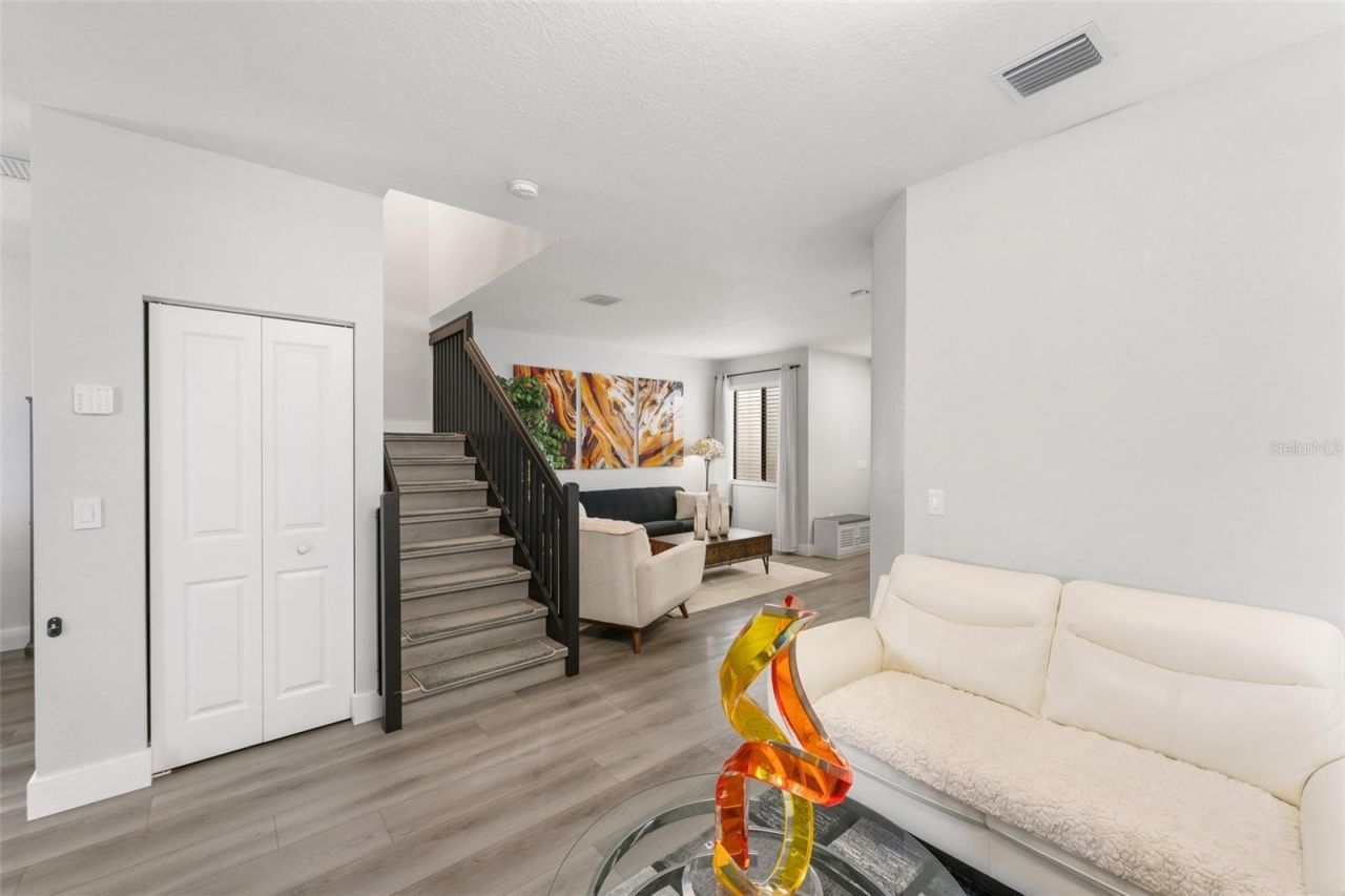 549 NE 206th Lane, Miami, FL 33179 Photo