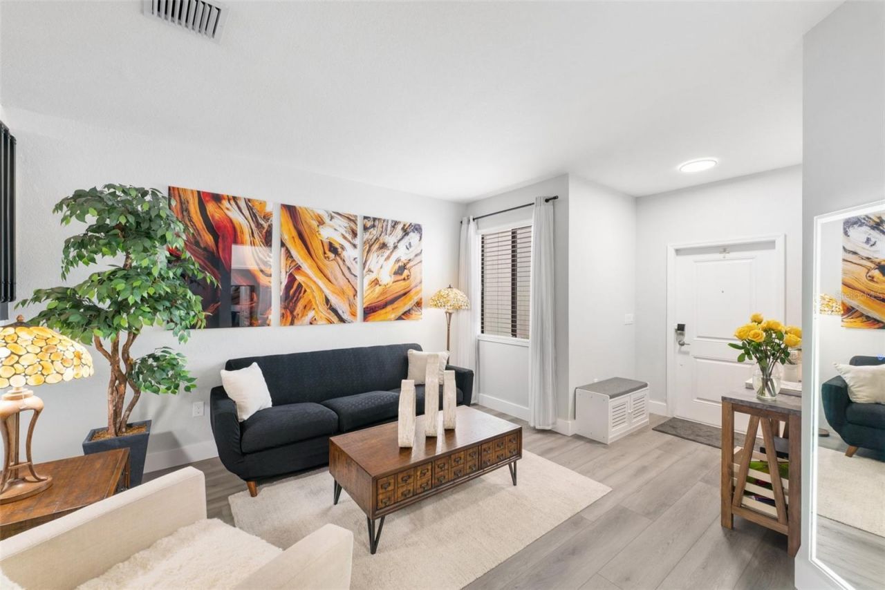 549 NE 206th Lane, Miami, FL 33179 Photo