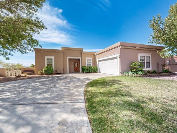 4104 Killington Road NW, Albuquerque, NM 87114