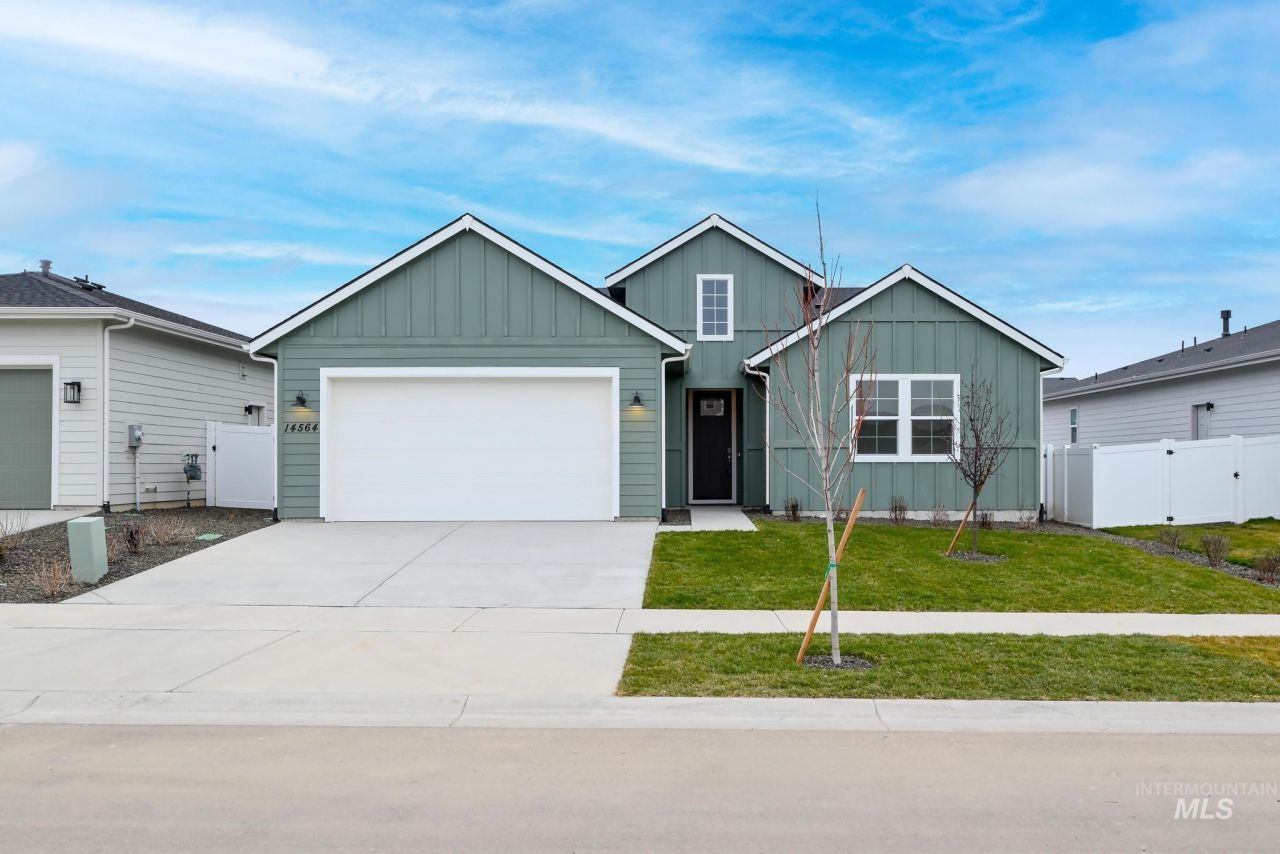1932 Chokecherry Ave, Middleton, ID 83644 Main Photo
