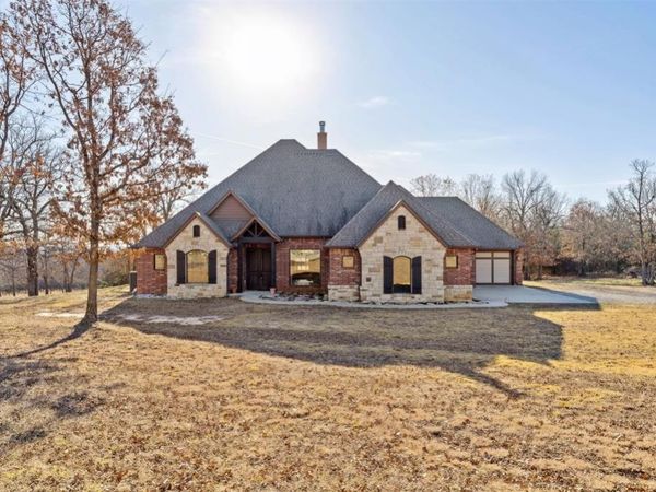 357891 E 810 Road, Stroud, OK 74079