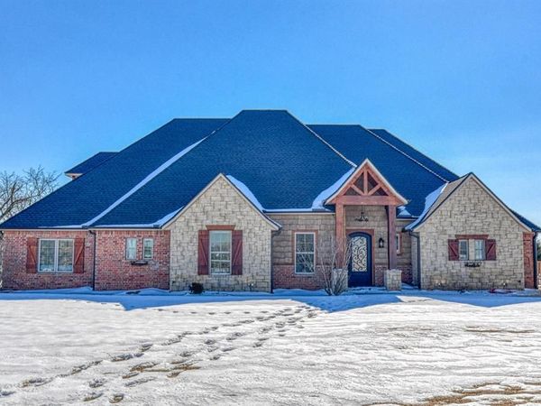 2548 Estates Drive, Goldsby, OK 73093