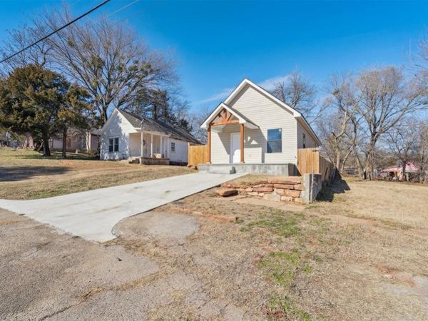 218 E 8th Street, Chandler, OK 74834