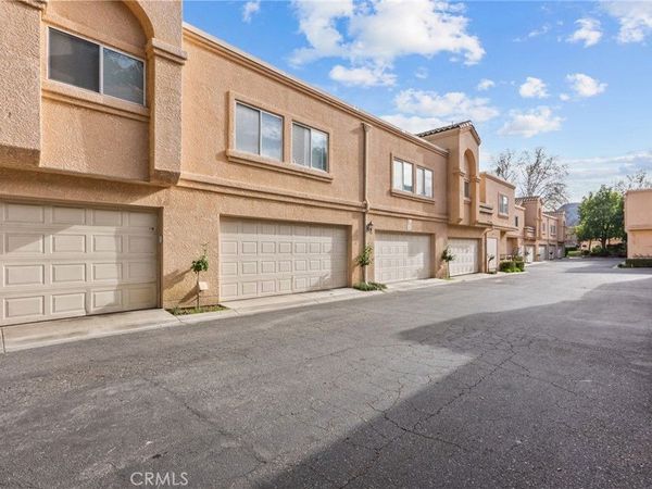 25258 Steinbeck Avenue, Unit F, Stevenson Ranch, CA 91381