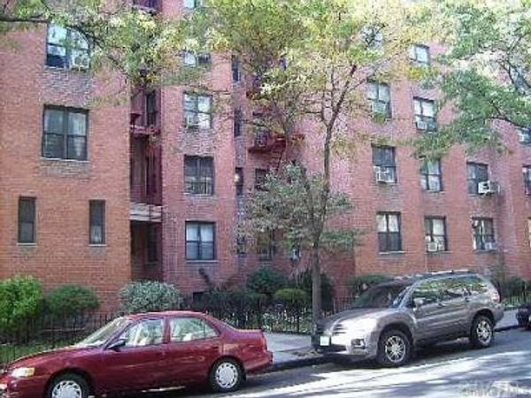 33-26 82nd Street , Unit 1J, Jackson Heights, NY 11372