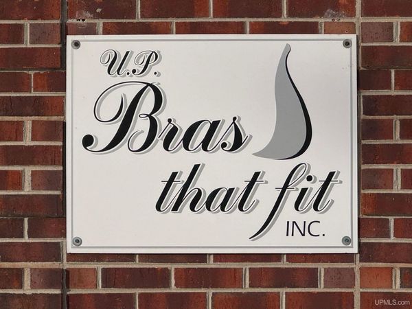 816 Ludington Street, Escanaba, MI 49829