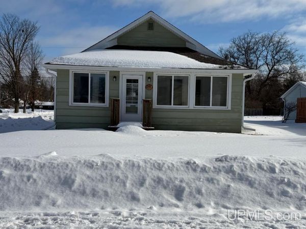 501 Sterling Street, Kingsford, MI 49802