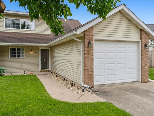 189 Stephans St, Tiffin, IA 52340