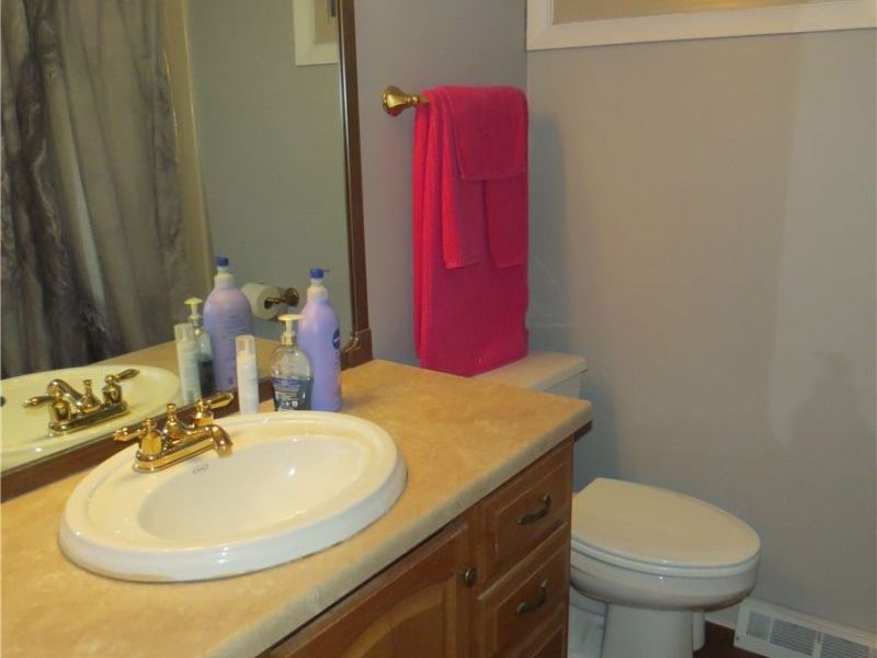 46580 Middle Ridge, Amherst, OH 44001 Photo 20