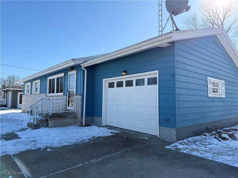 260 Ironwood Street SW, Canton, OH 44706 Photo 2