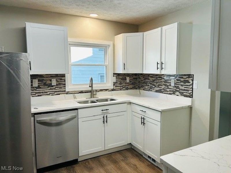 216 N Lyman Street, Wadsworth, OH 44281 Photo 3