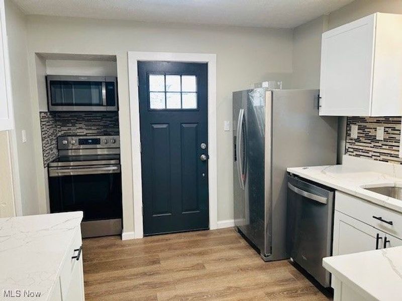 216 N Lyman Street, Wadsworth, OH 44281 Photo 6