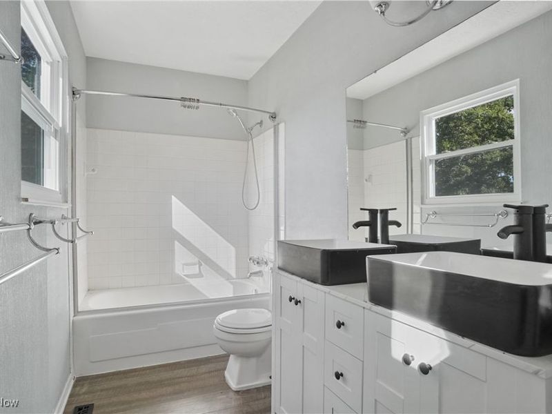 5758 Beech Drive, Mentor on the Lake, OH 44060 Photo 16